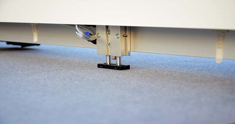 VICUT VFC90 Roll Feeding DTF Flatbed Cutter